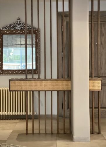 Wood & Rattan Partition